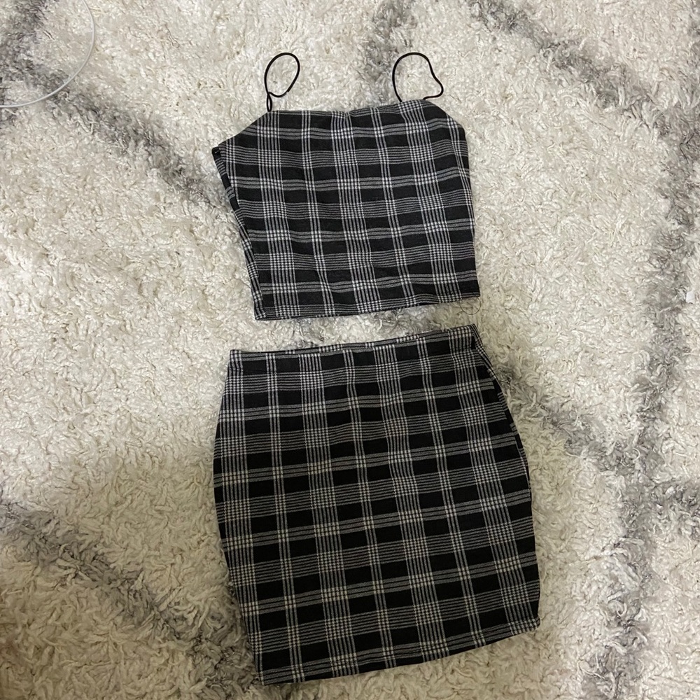 Livefab Plaid Skirt Set